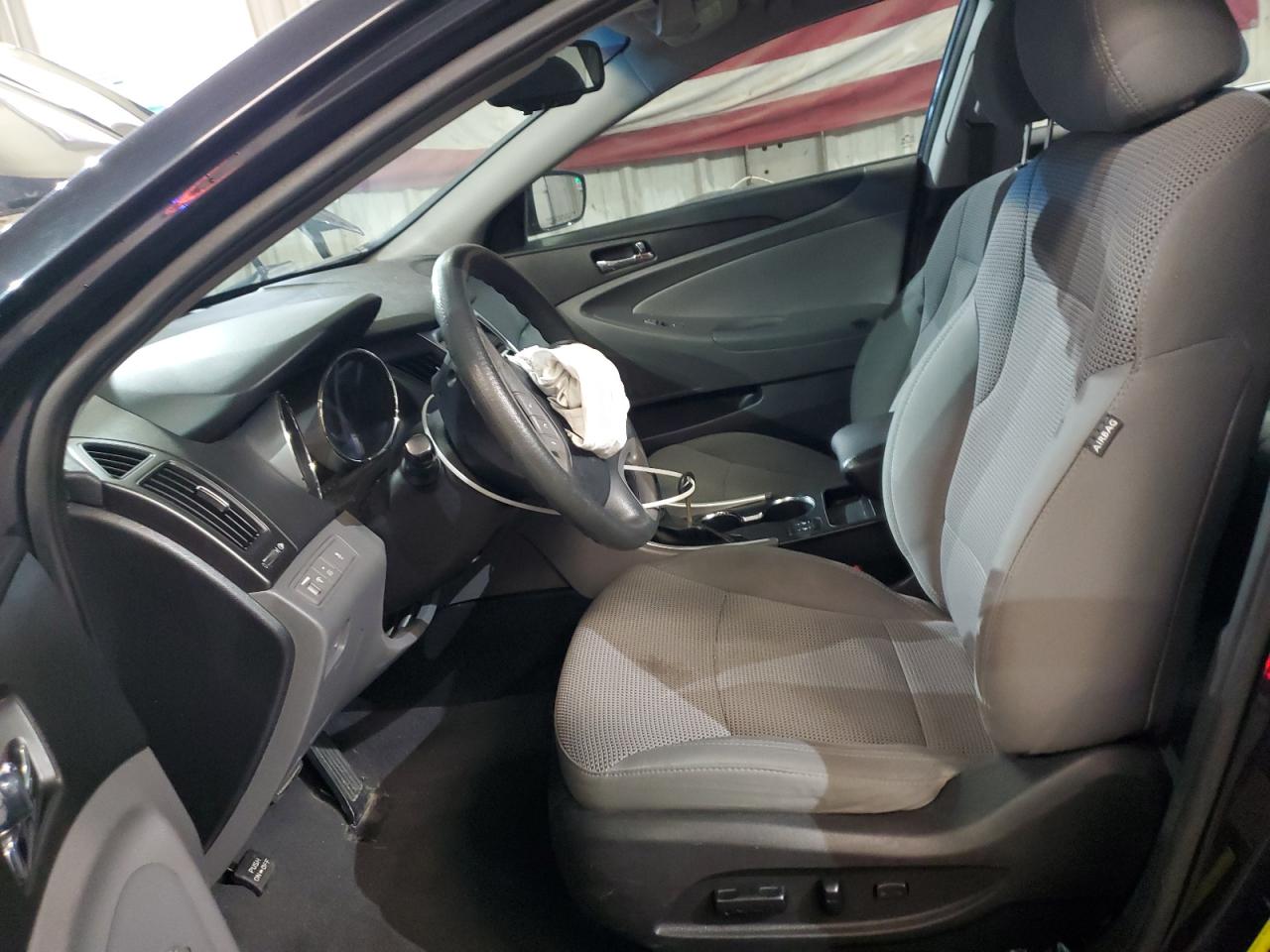 2013 Hyundai Sonata - Image 7