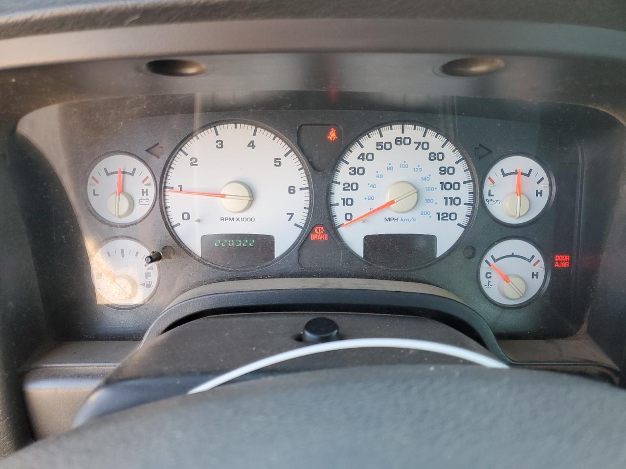 2004 Dodge Ram 1500 St VIN: 1D7HA16K74J165709 Lot: 49040075