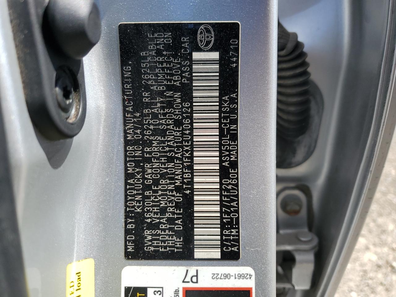 2014 Toyota Camry - Image 13