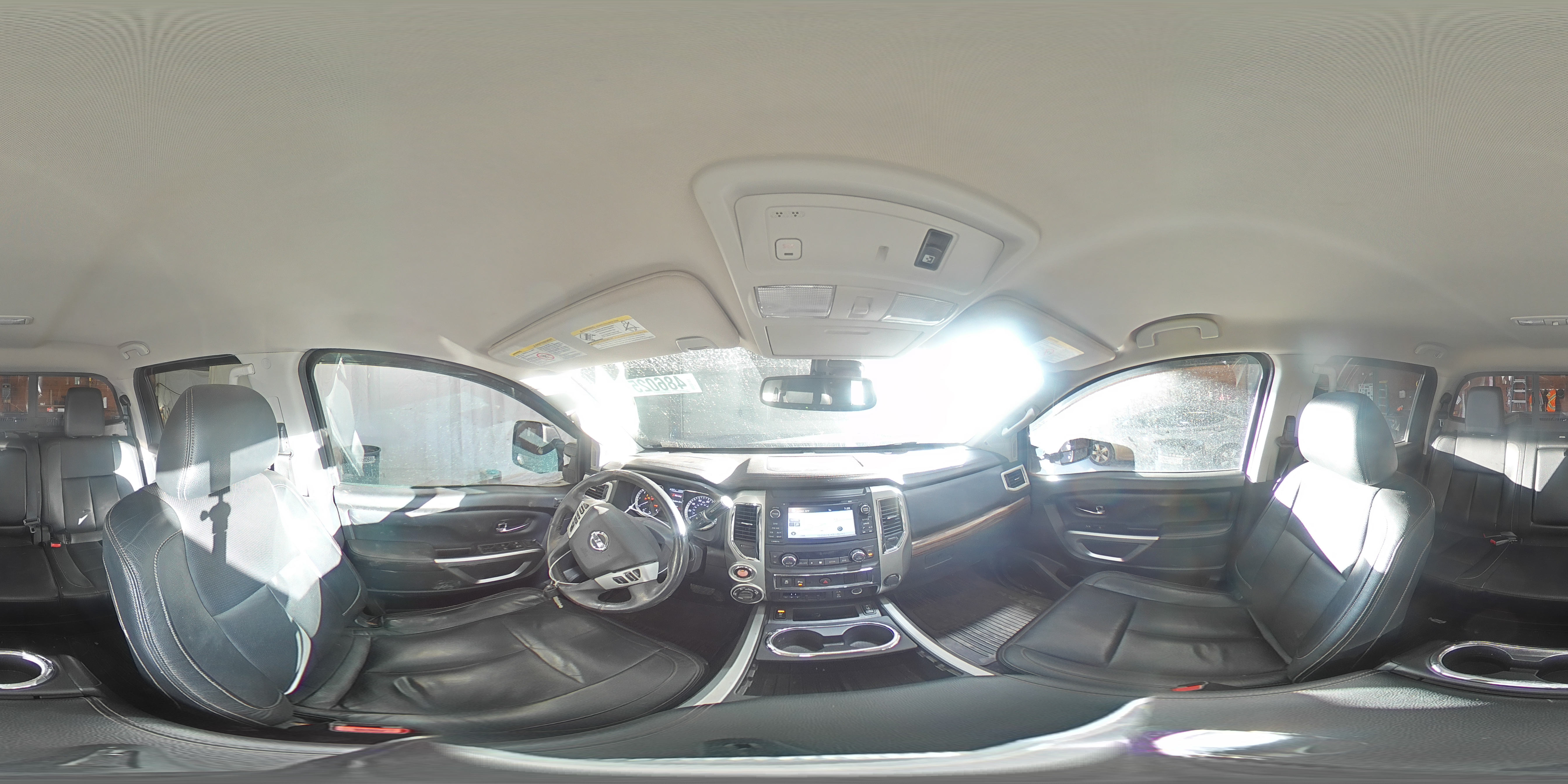 2016 Nissan Titan - Image 12