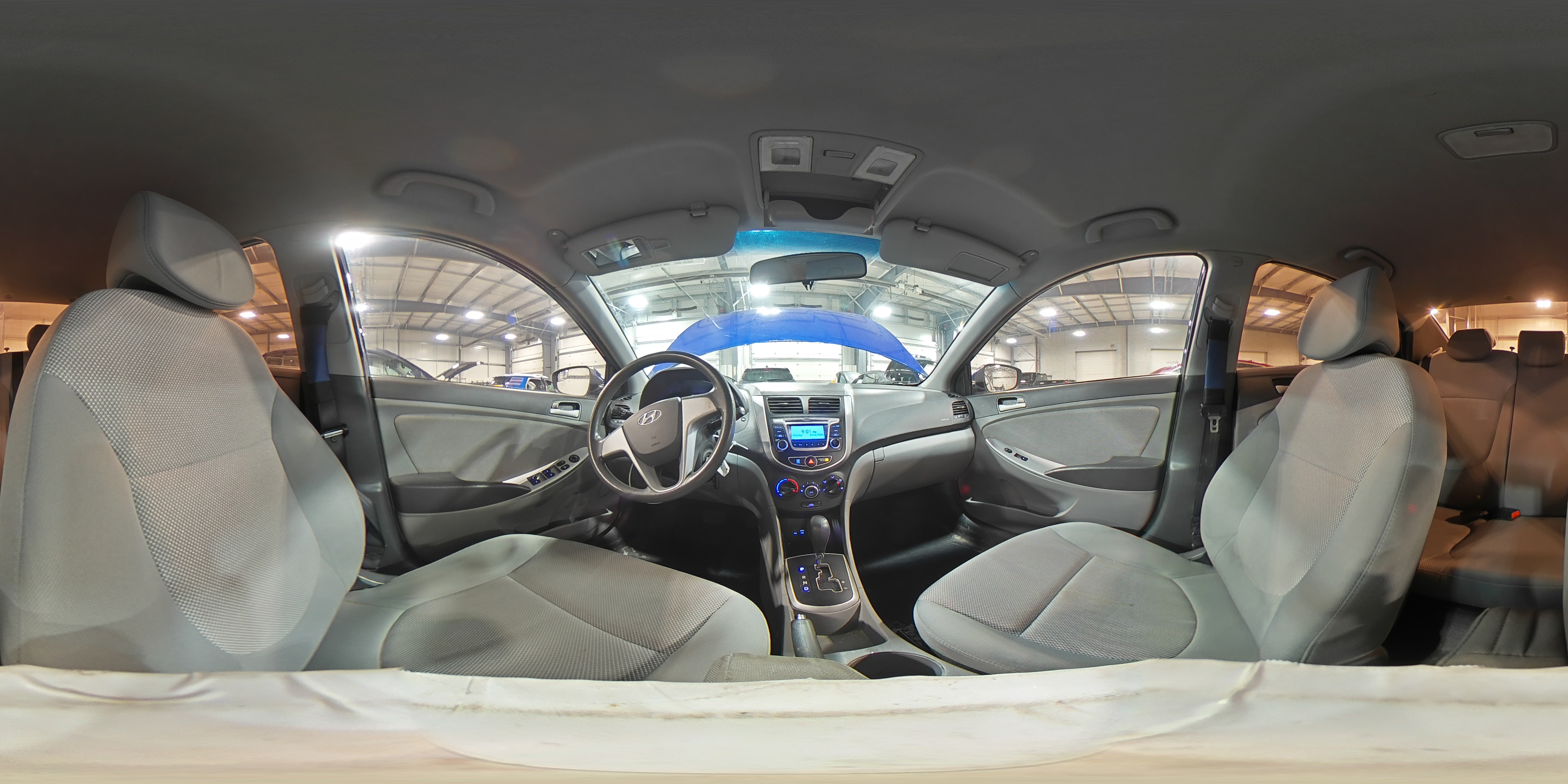 2014 Hyundai Accent - Image 15