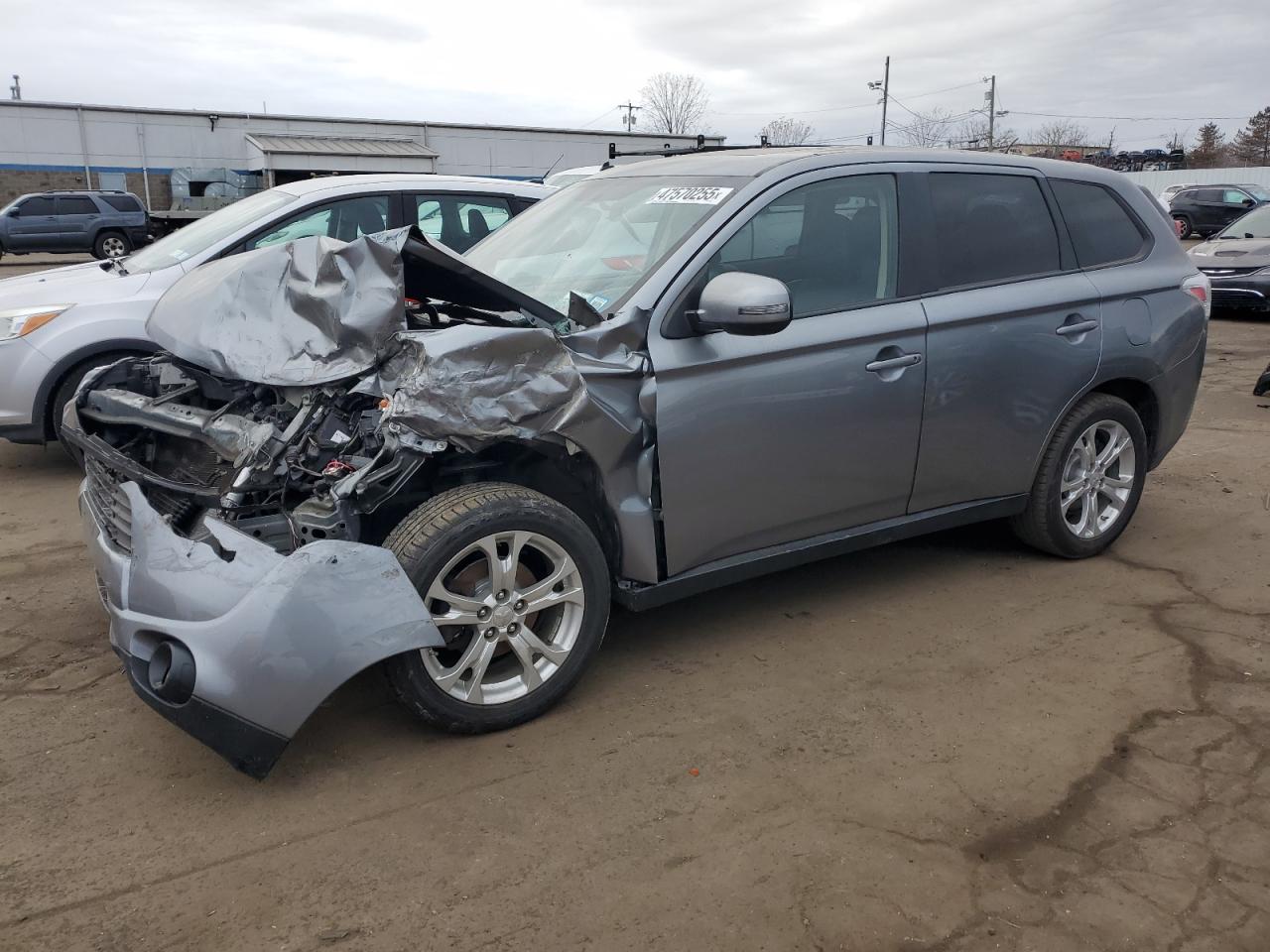 2014 Mitsubishi Outlander - Image 1