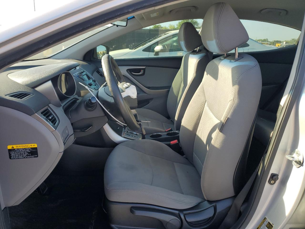 2013 Hyundai Elantra - Image 7