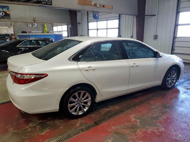  TOYOTA CAMRY 2017 Белый