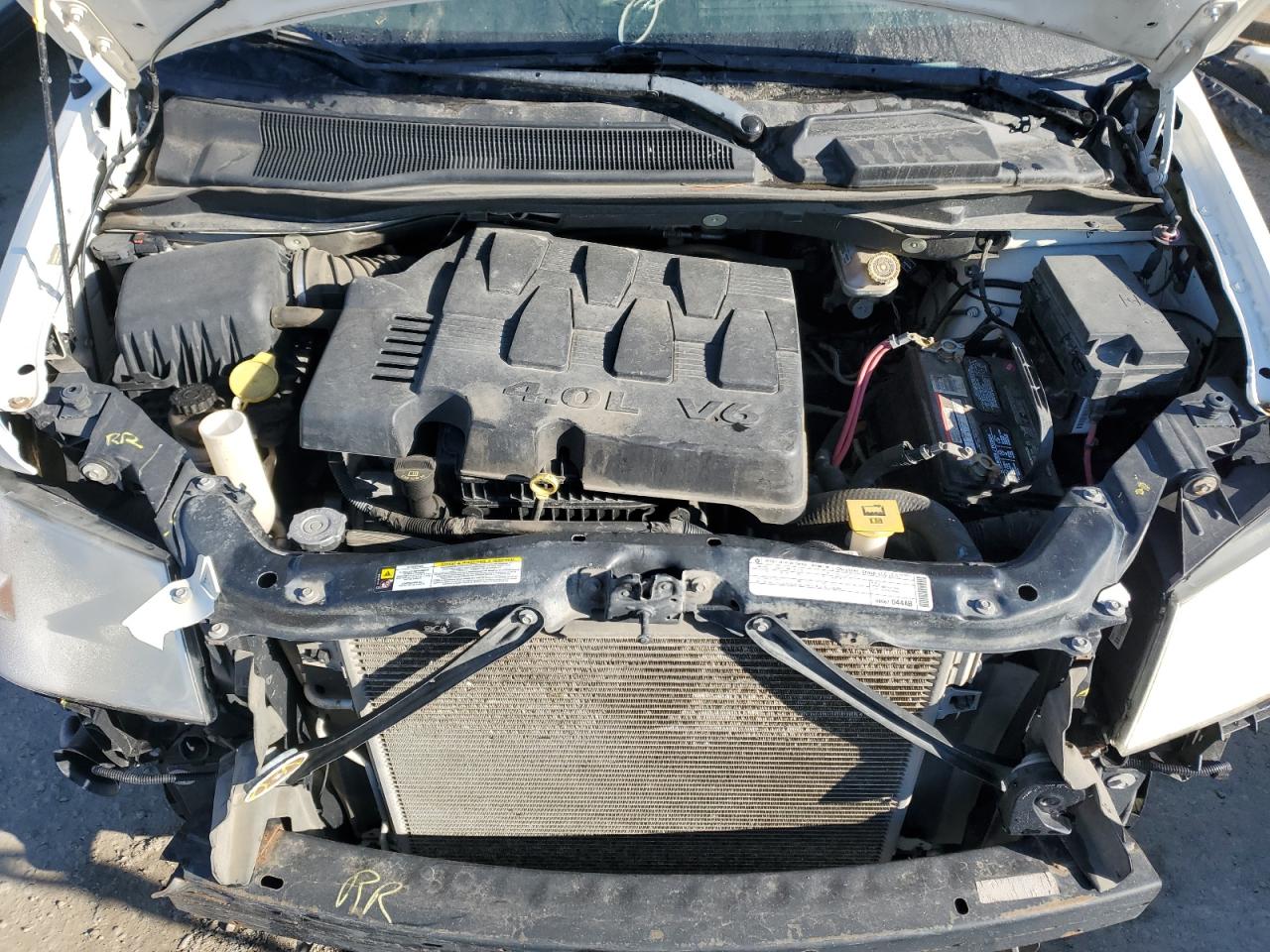 2010 Dodge Caravan - Image 12