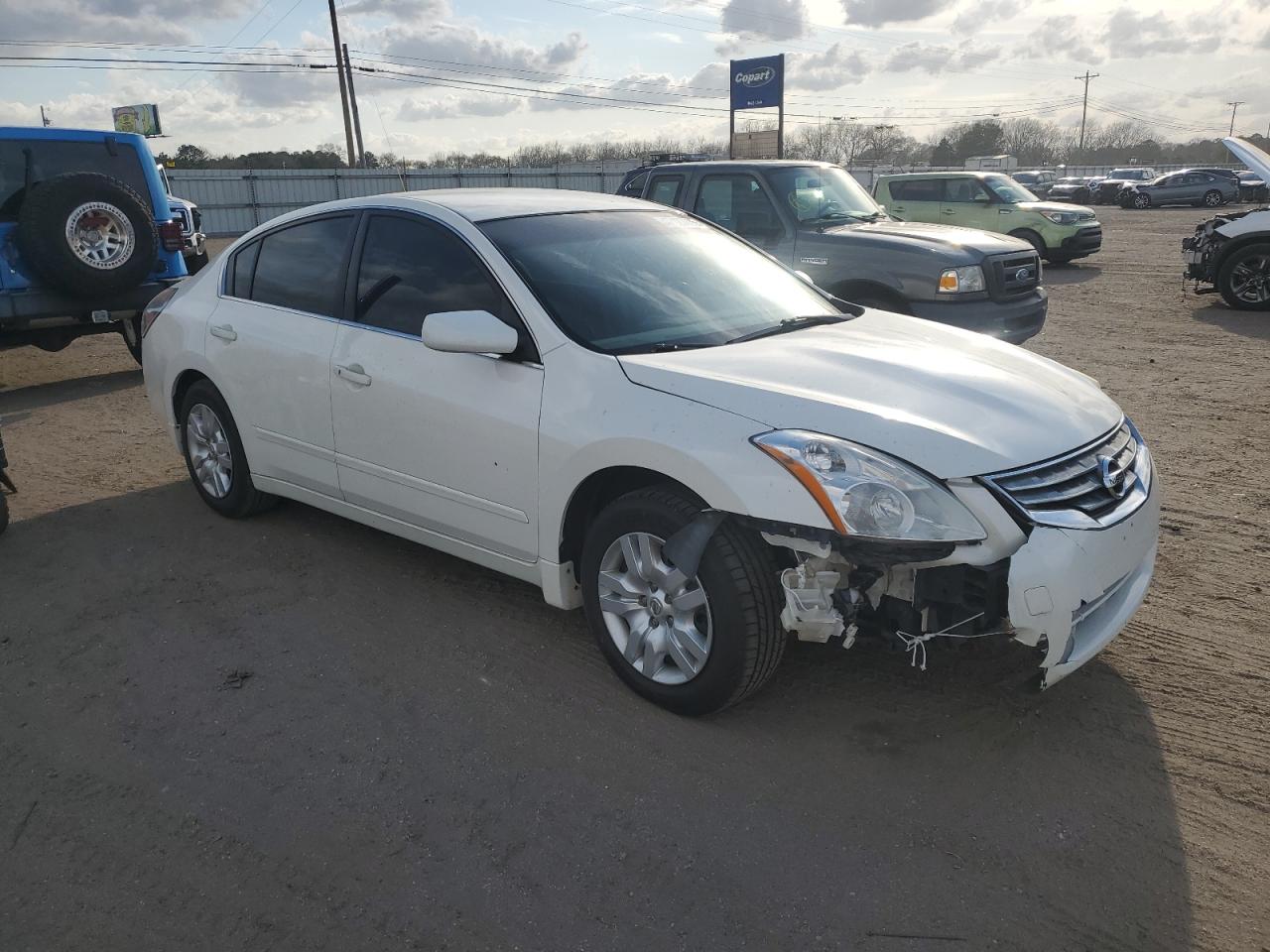2012 Nissan Altima - Image 4
