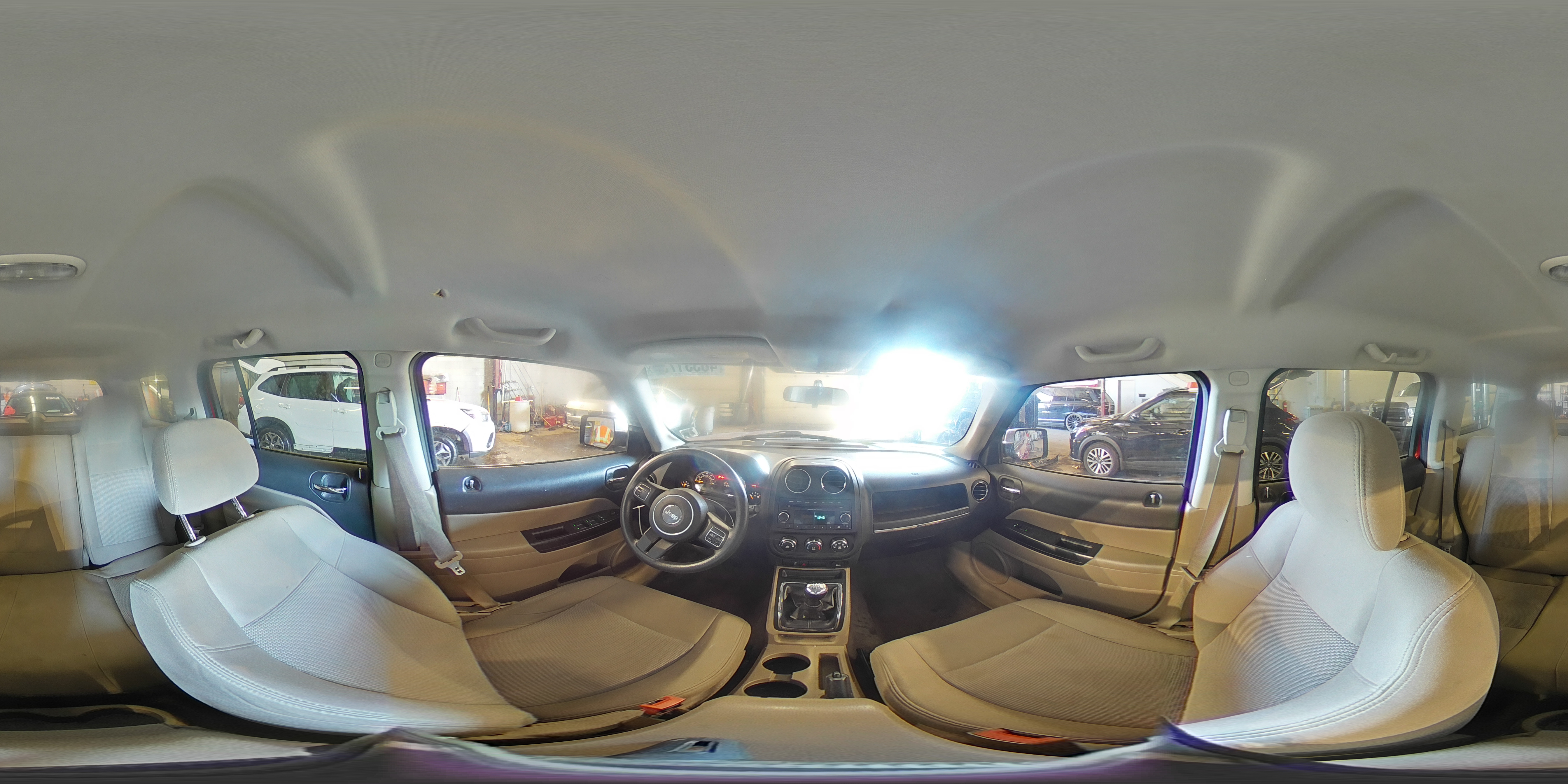 2014 Jeep Liberty (Patriot) - Image 15