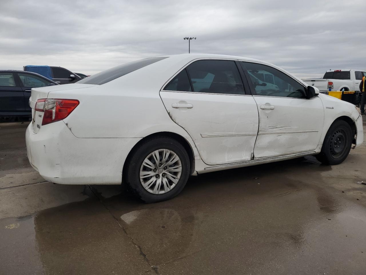2014 Toyota Camry - Image 3