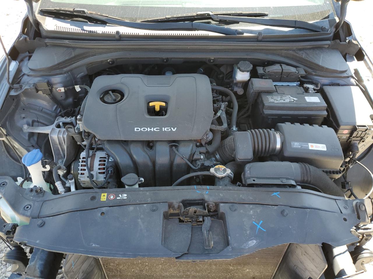2018 Hyundai Elantra - Image 11