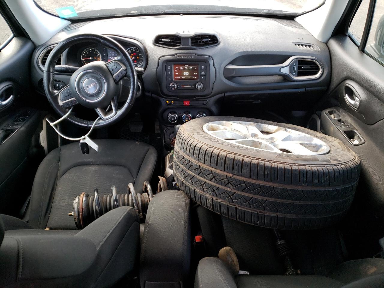 2017 Jeep Renegade - Image 8