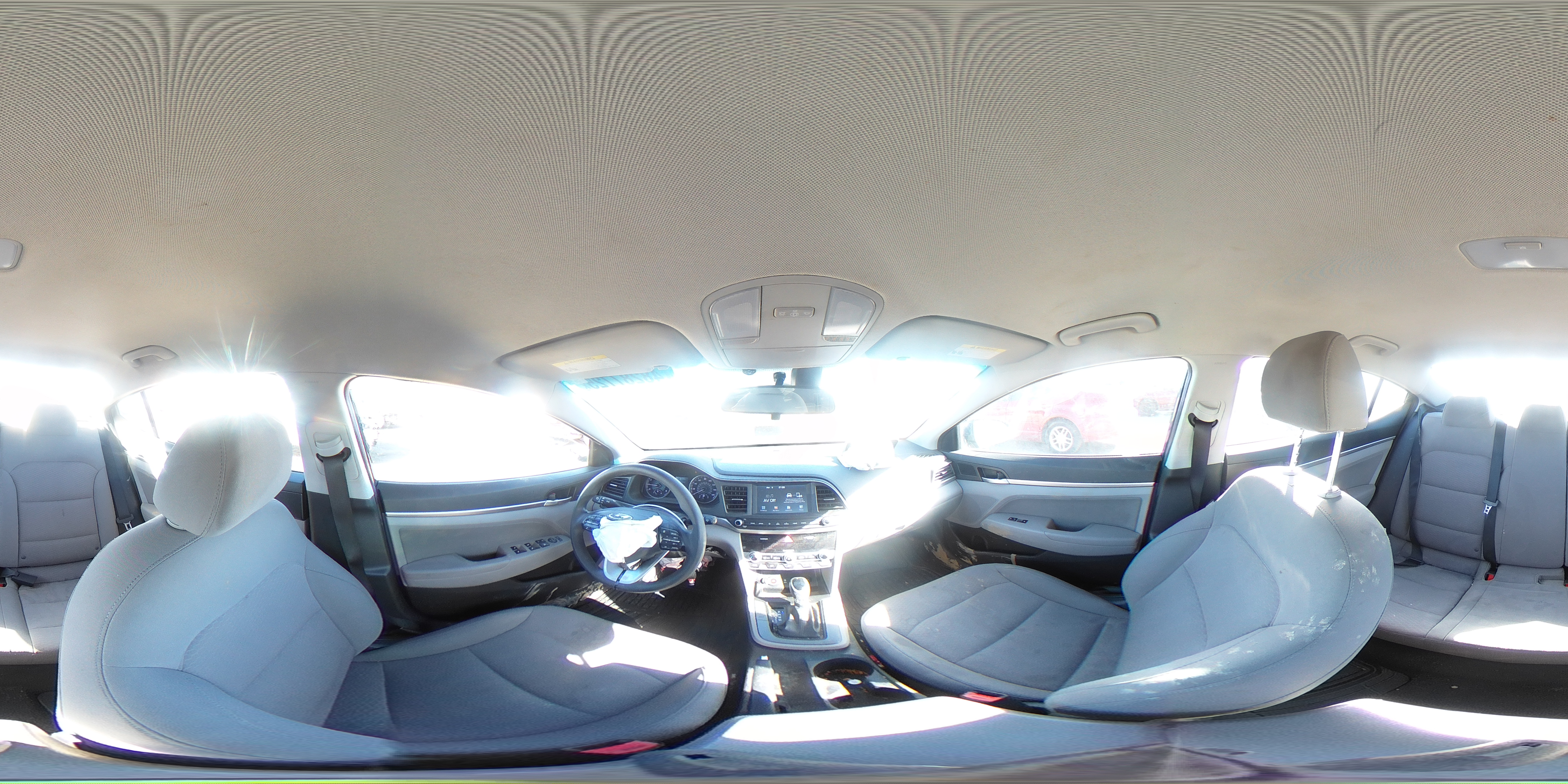 2020 Hyundai Elantra - Image 12