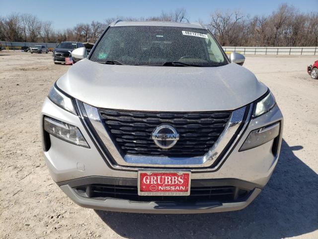  NISSAN ROGUE 2021 Серебристый