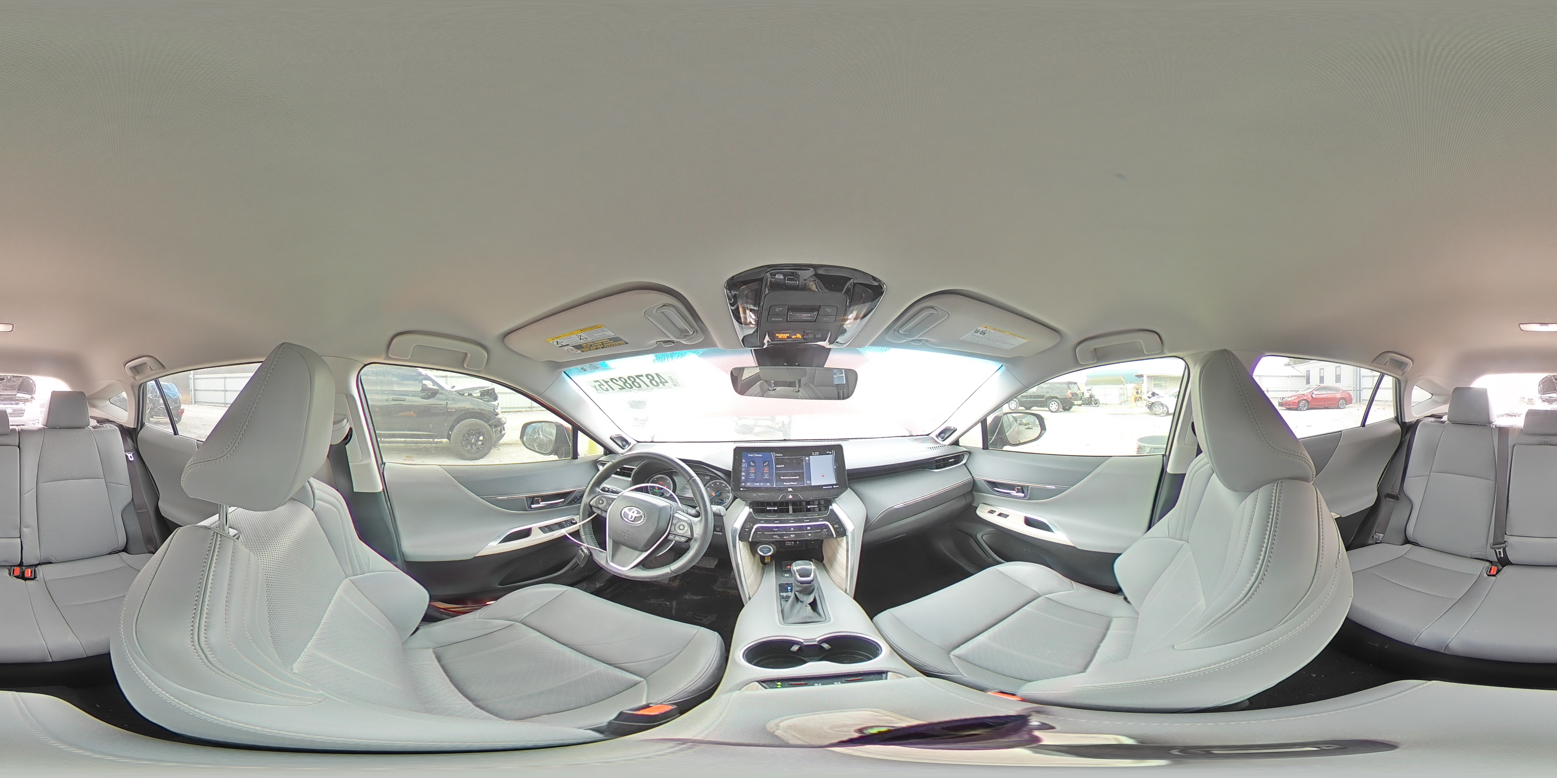 2021 Toyota Venza - Image 13