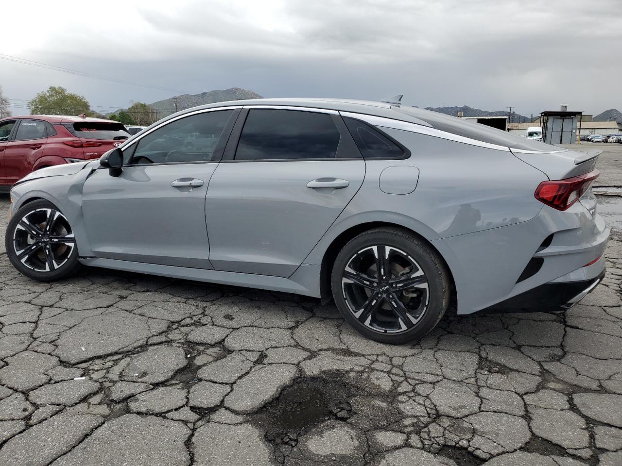 2022 Kia K5 - Image 2