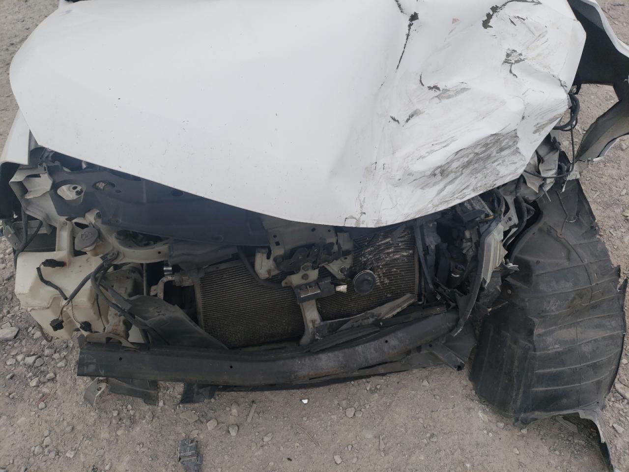 2009 Nissan Versa - Image 13