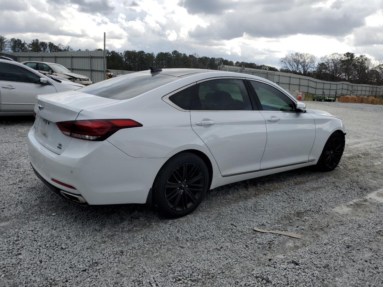 2018 Genesis G80 - Image 3