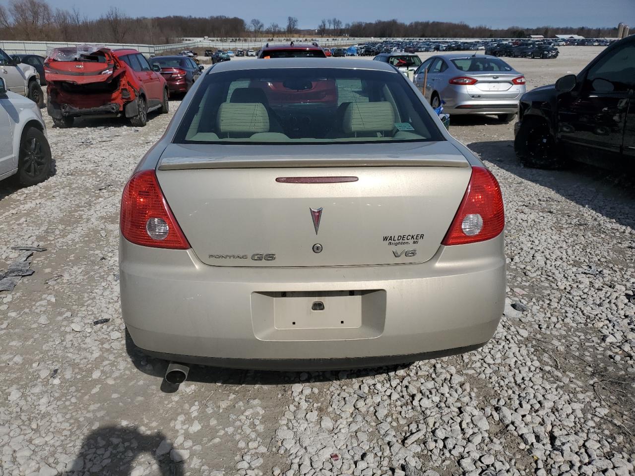 2009 Pontiac G6 - Image 6