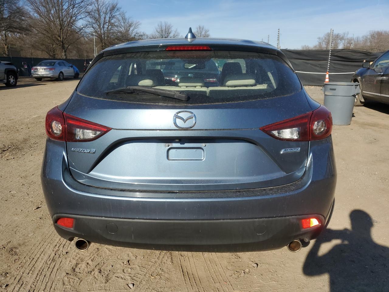 2015 Mazda 3 - Image 6