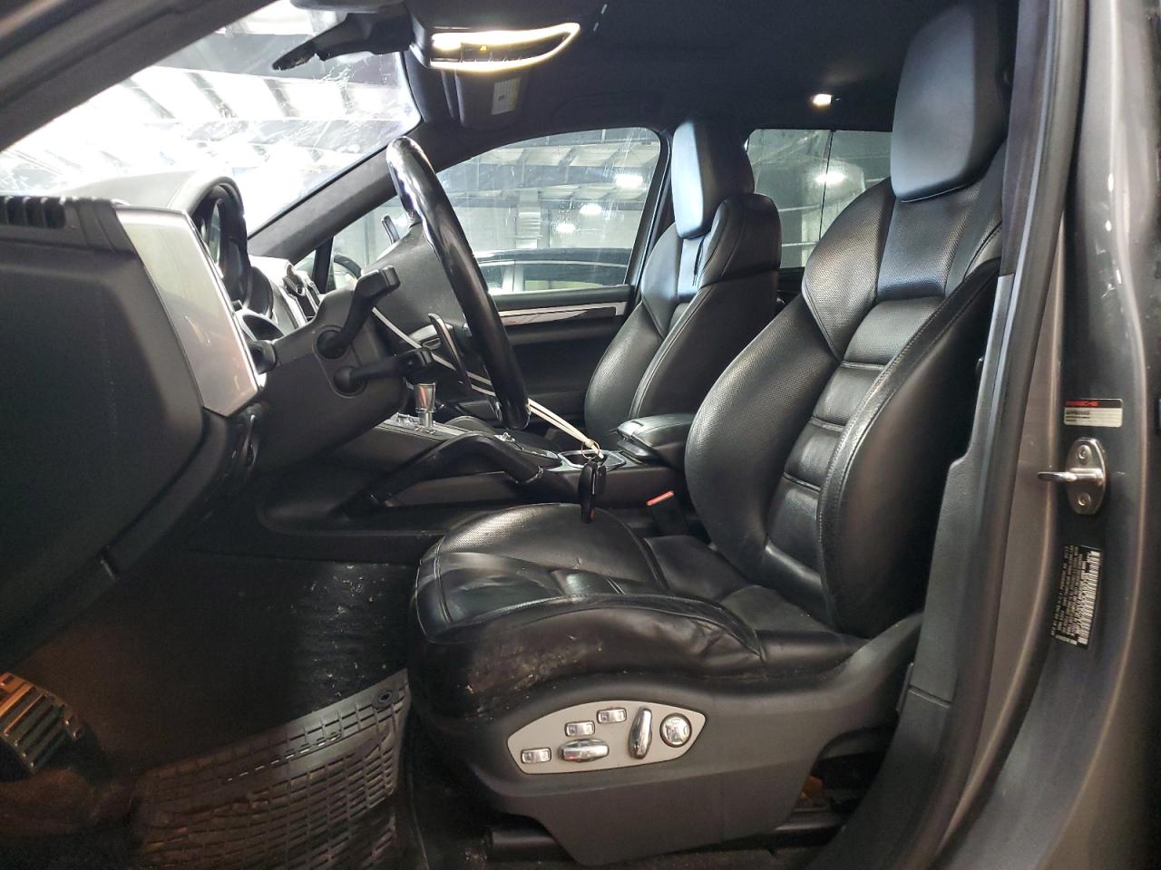 2013 Porsche Cayenne Turbo VIN: WP1AC2A23DLA92795 Lot: 50627705