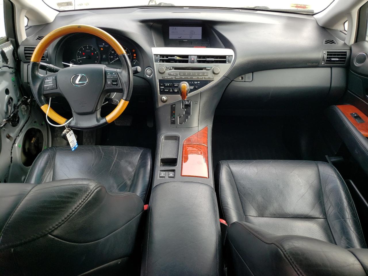 2010 Lexus RX - Image 8