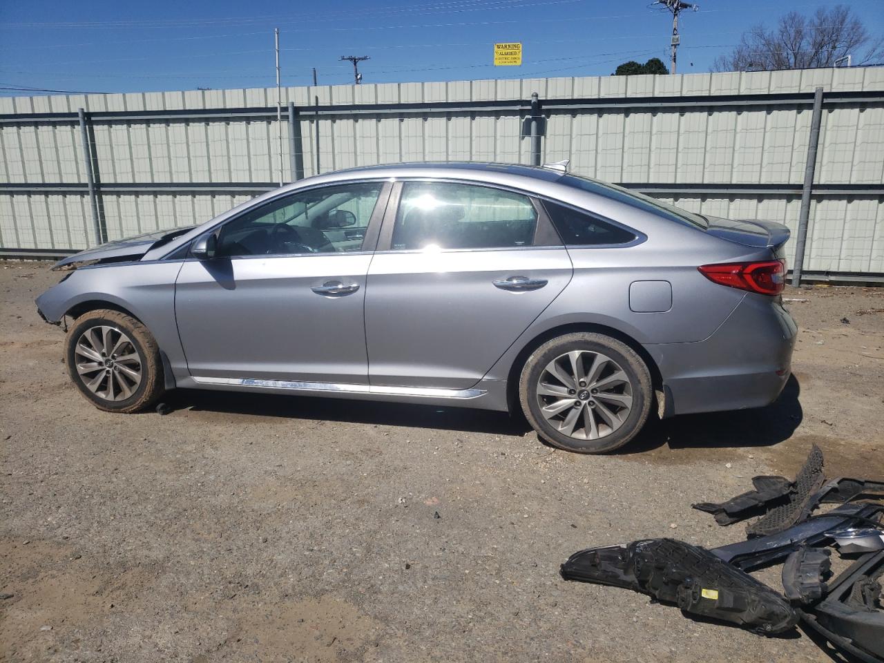 2015 Hyundai Sonata - Image 2