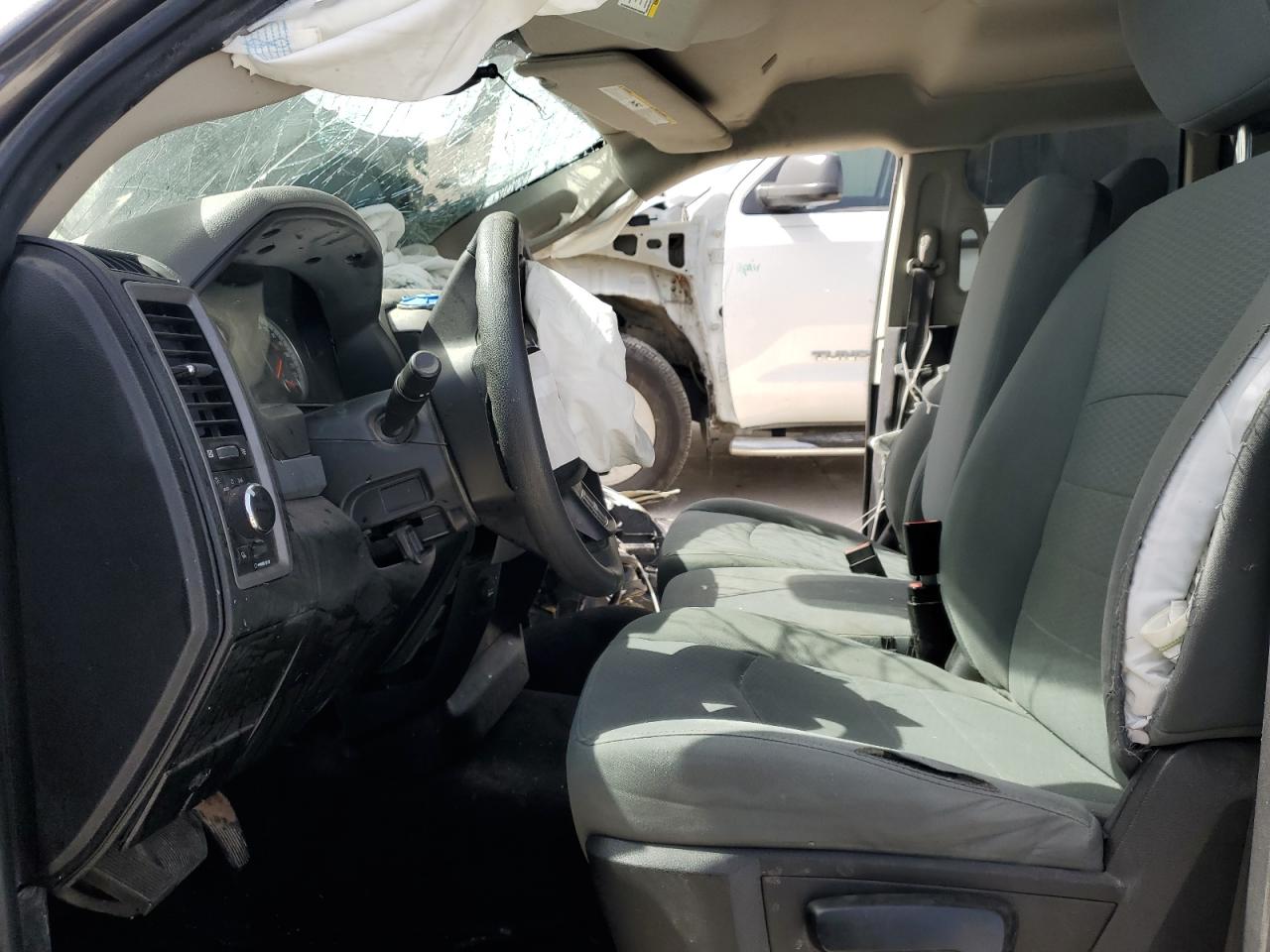 2020 RAM 1500 - Image 7