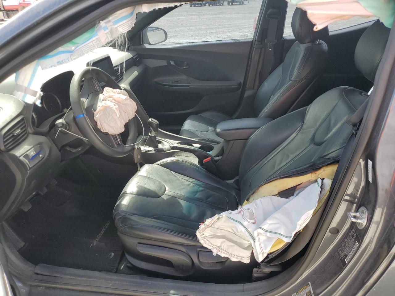 2019 Hyundai Veloster - Image 7