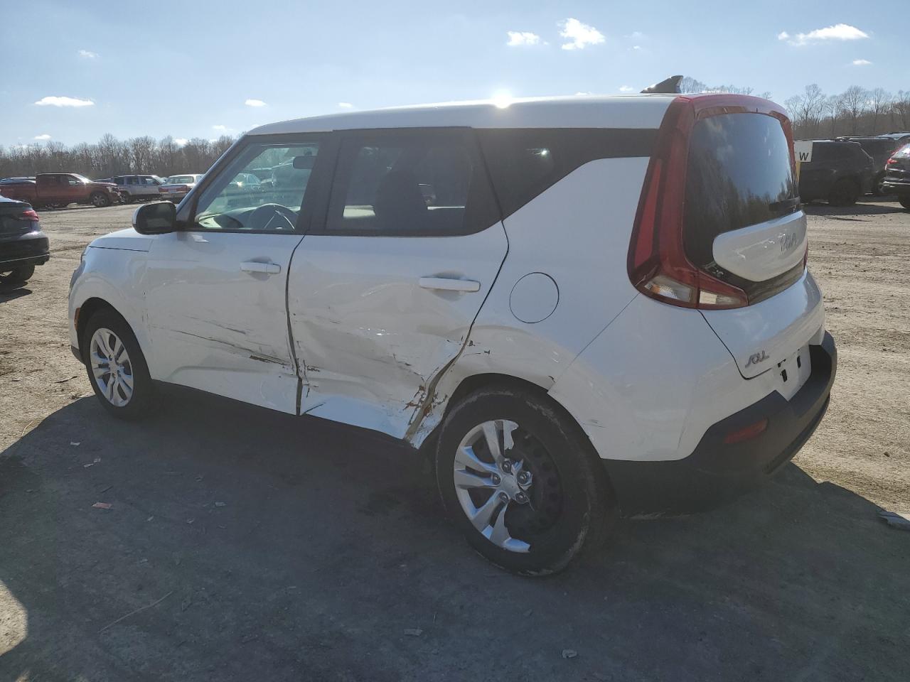 2022 Kia Soul - Image 2