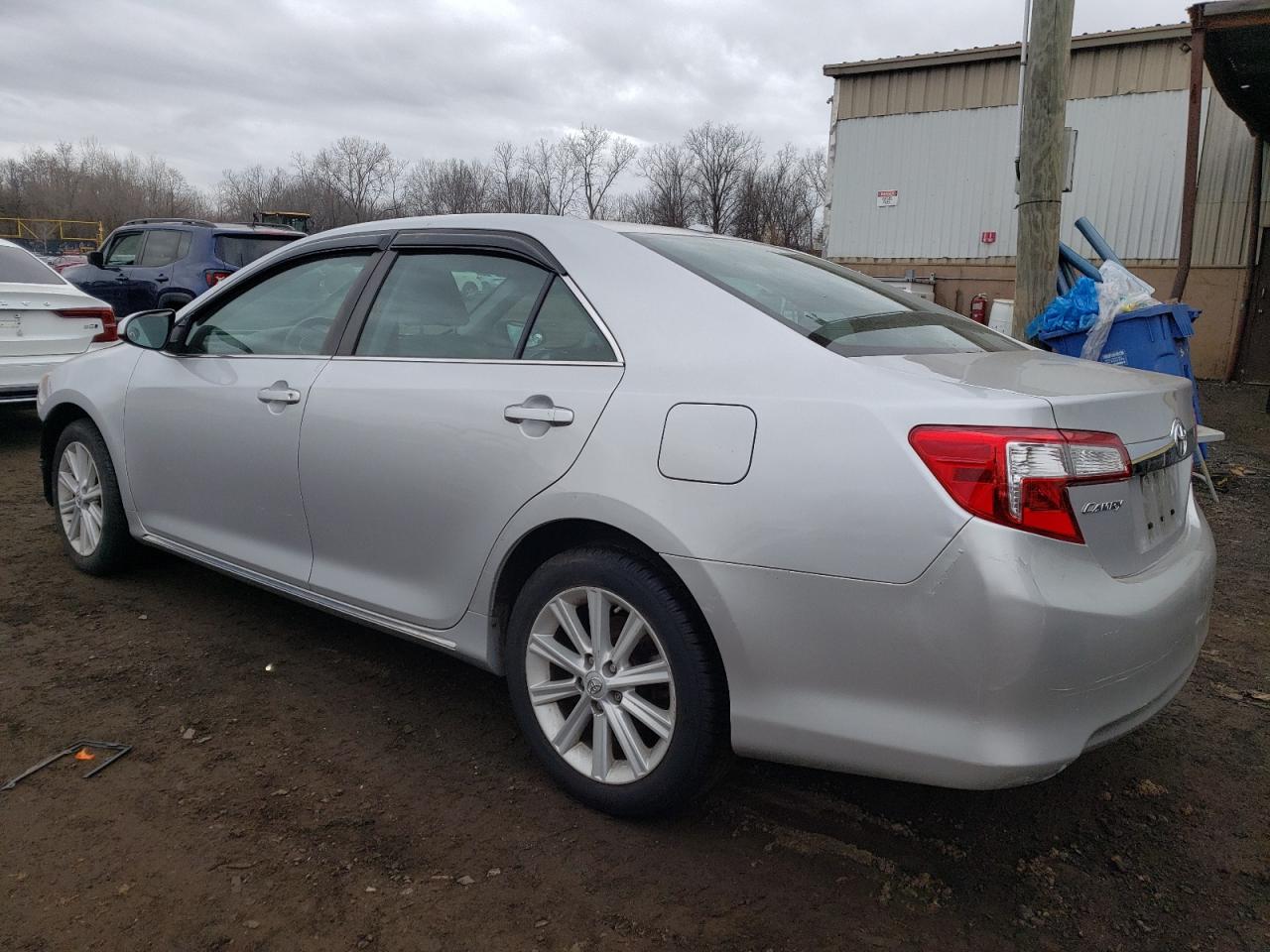 2014 Toyota Camry - Image 2