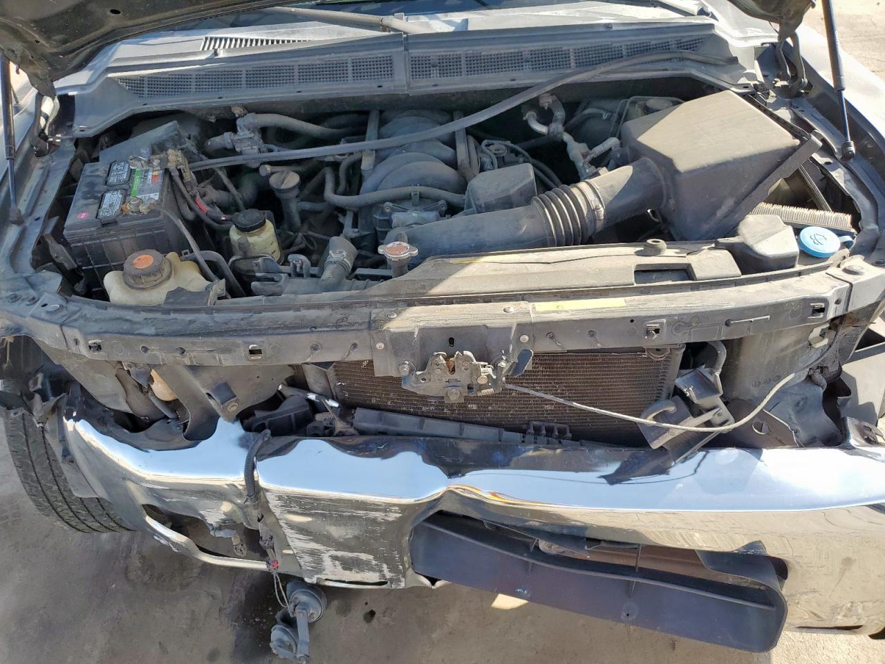 2005 Nissan Titan - Image 11