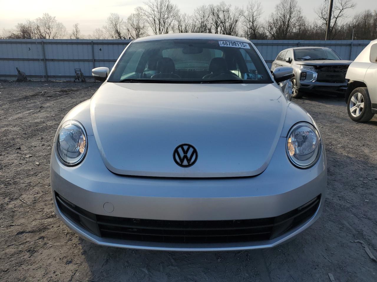 2014 Volkswagen Beetle - Image 5