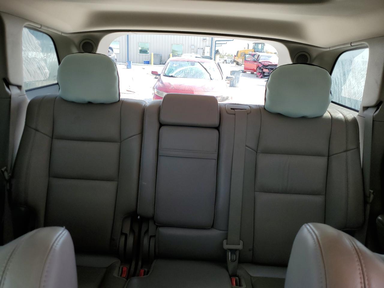 2012 Jeep Grand Cherokee - Image 10