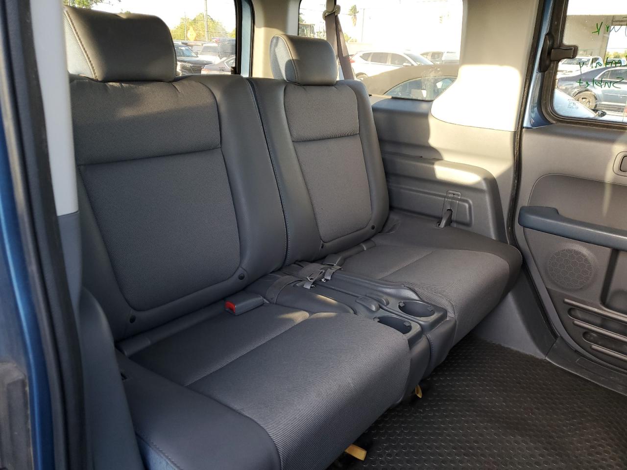 2006 Honda Element - Image 11