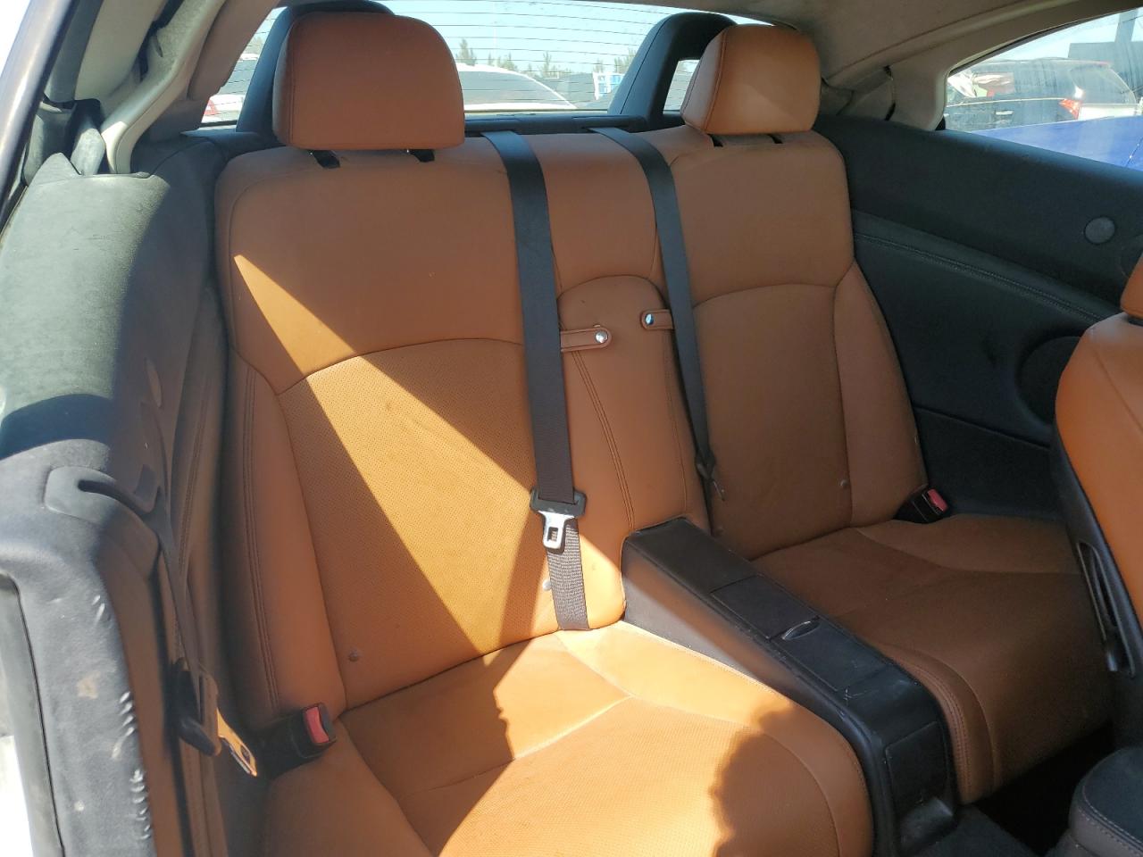 2012 Lexus IS - Image 11