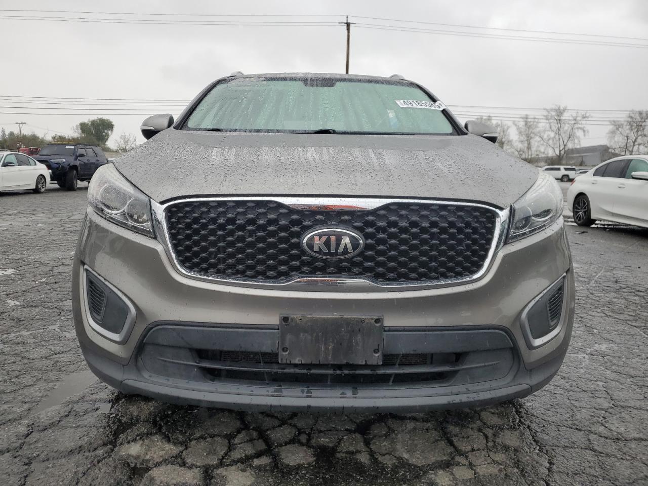2016 Kia Sorento - Image 5