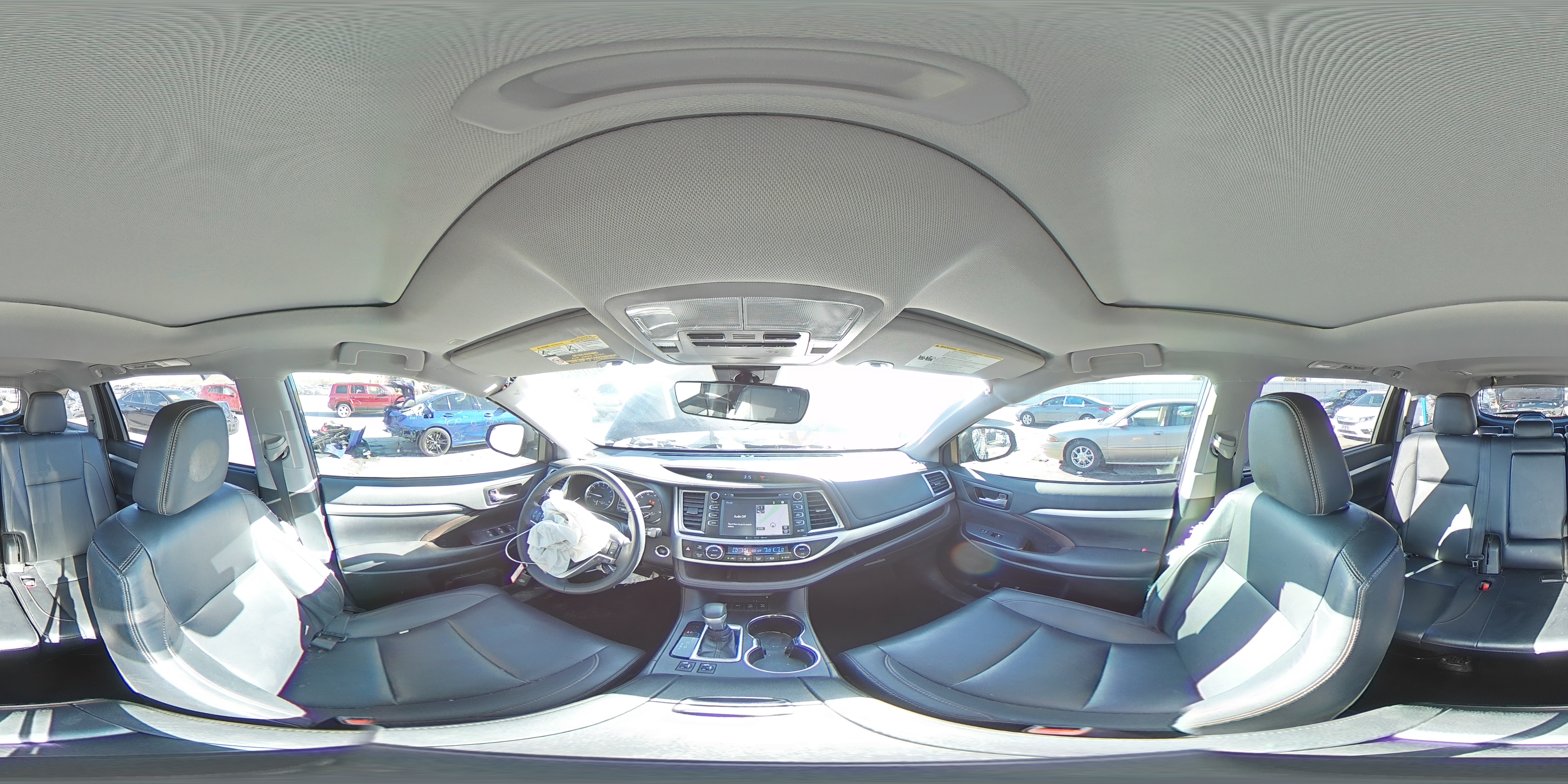 2019 Toyota Highlander - Image 16