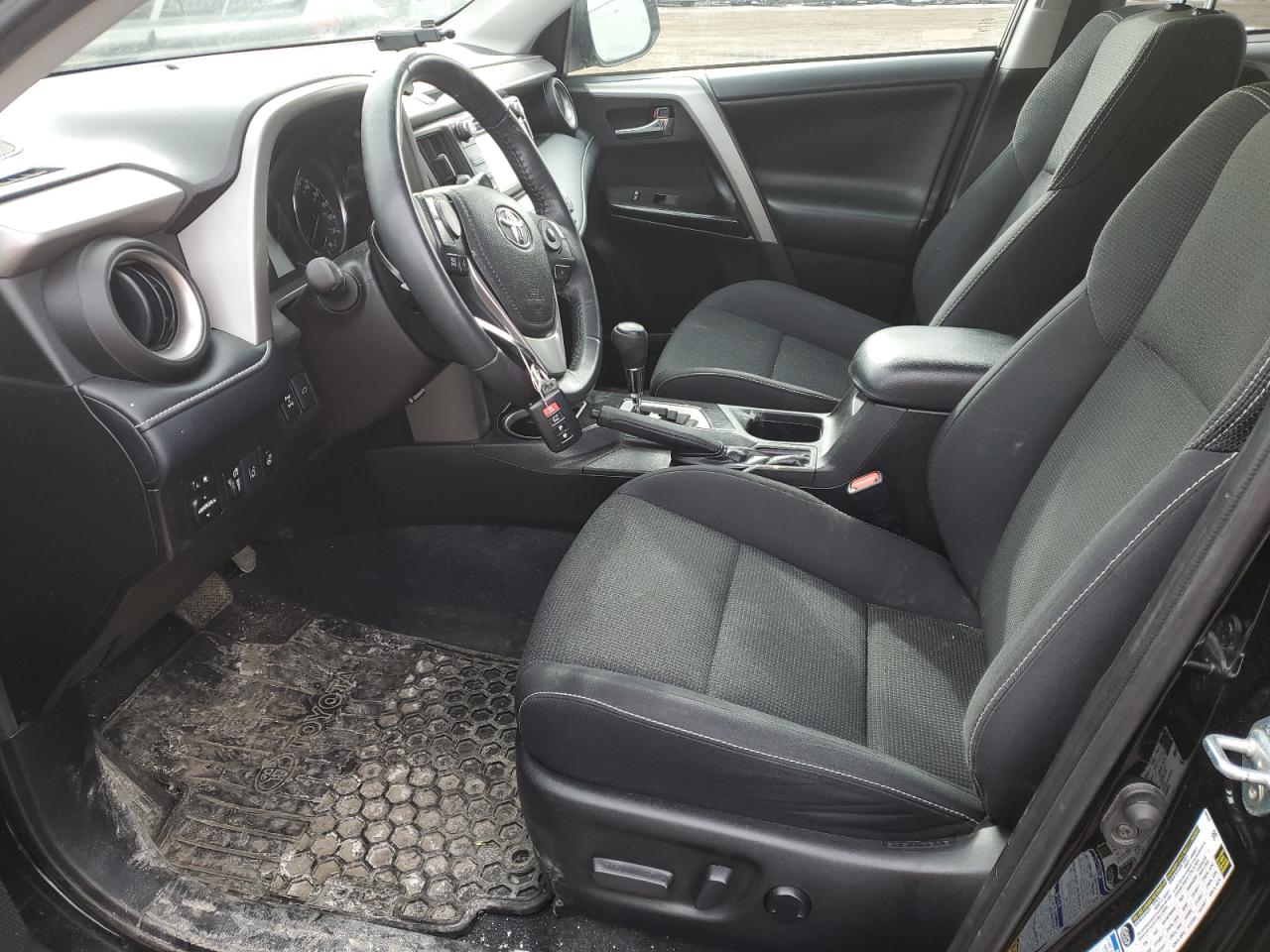 2018 Toyota RAV 4 - Image 7