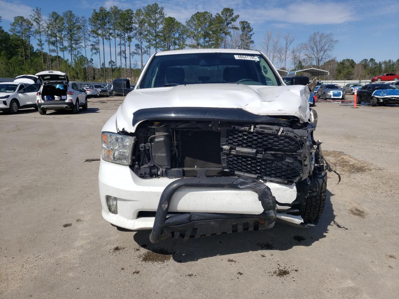 2015 RAM 1500 - Image 5