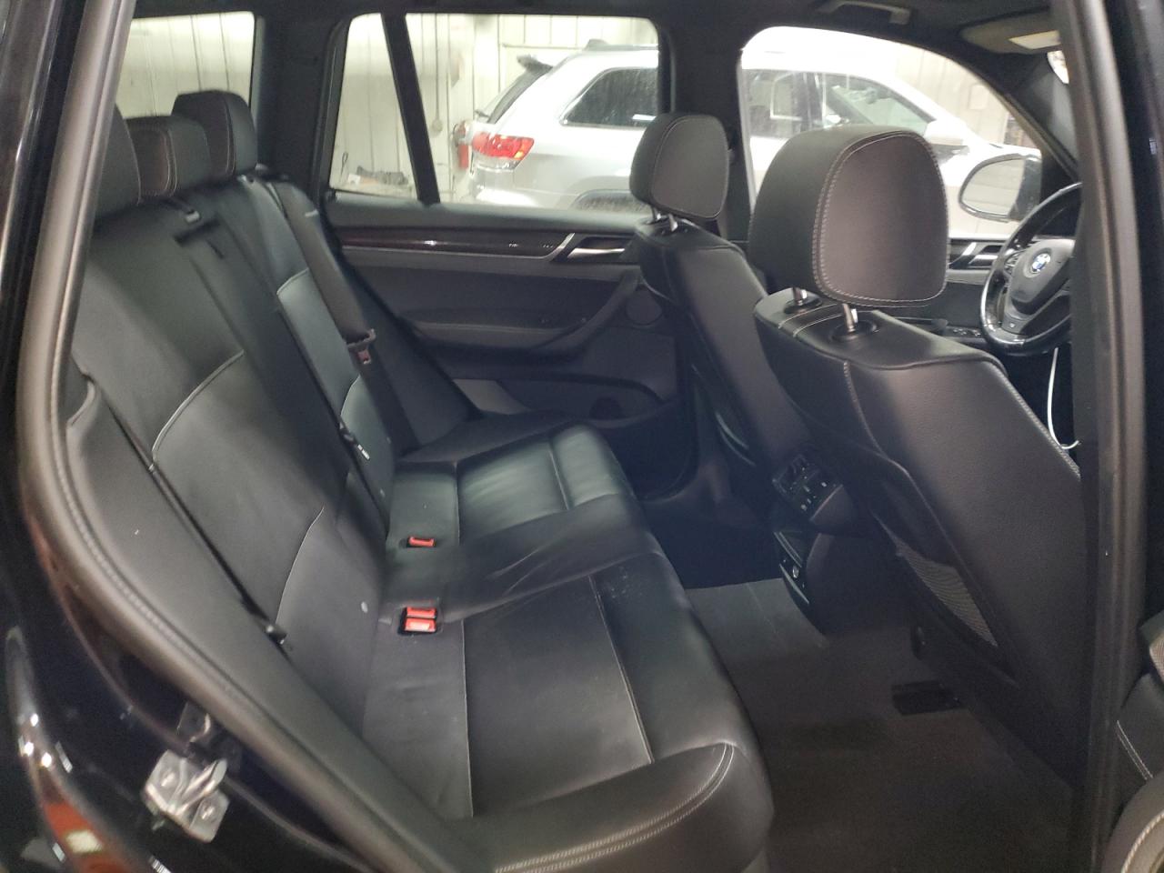 2015 BMW X3 - Image 11
