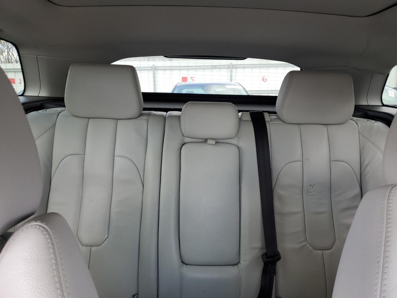 2015 Land Rover Range Rover - Image 10