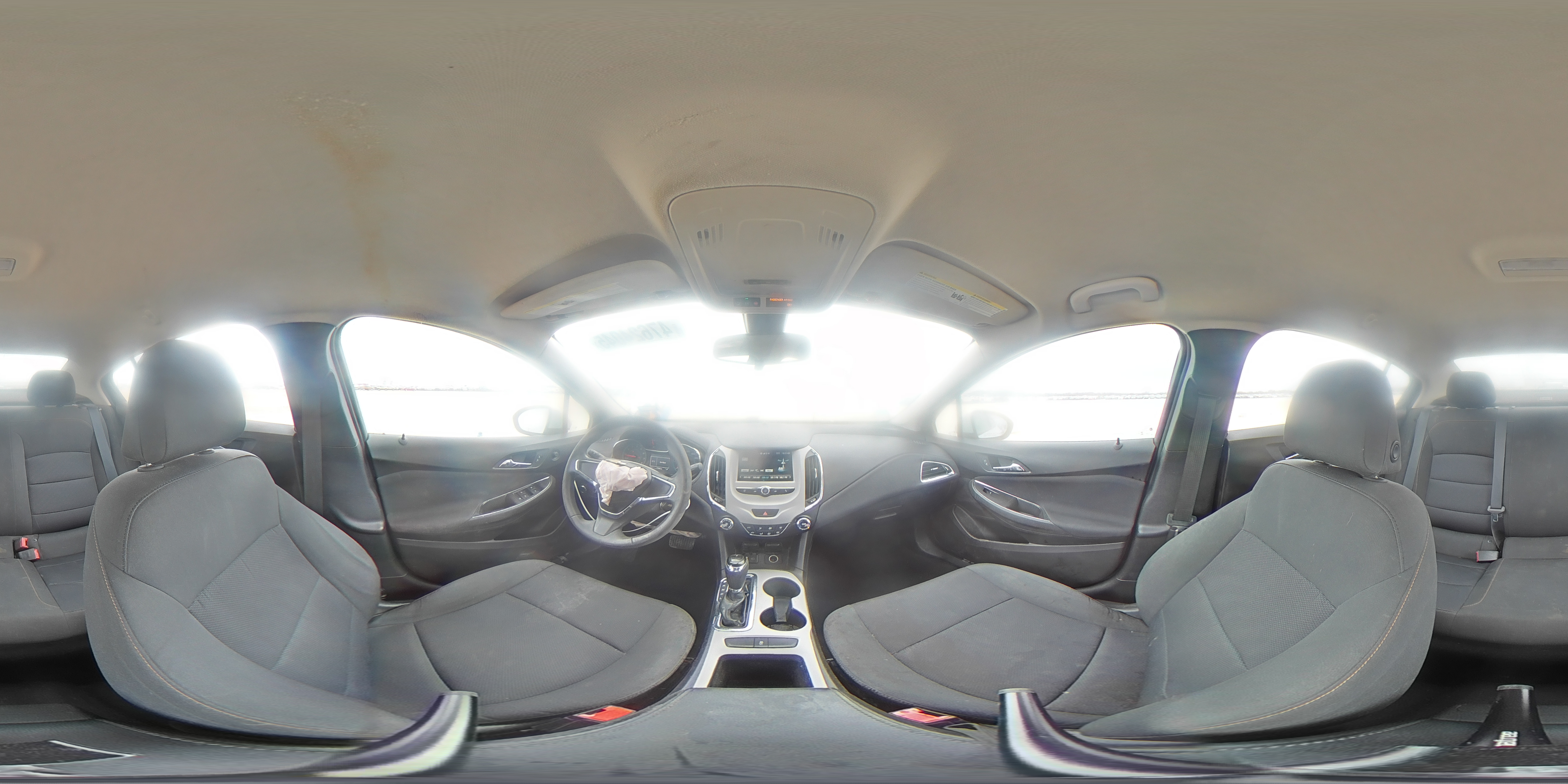 2018 Chevrolet Cruze - Image 12