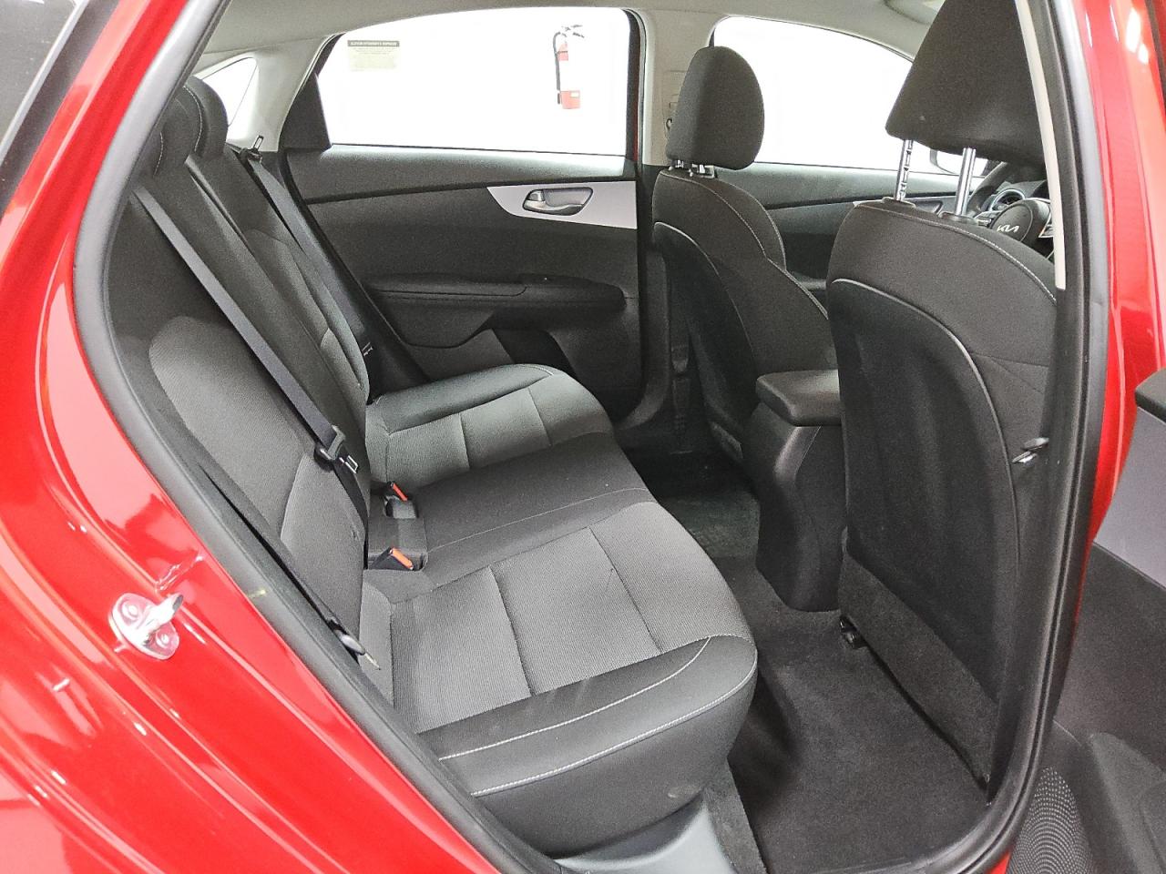 2024 Kia Forte - Image 10