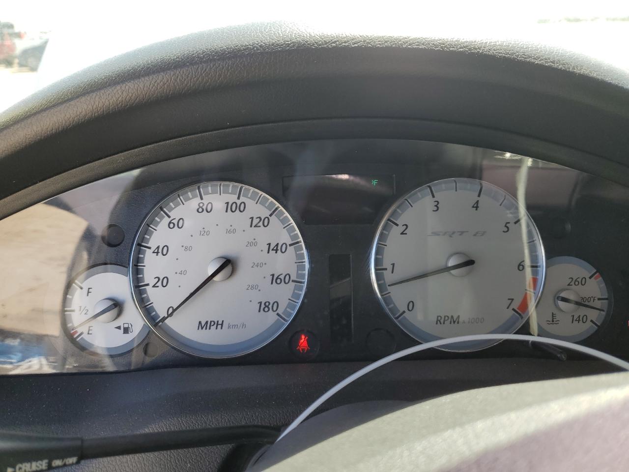 2006 Chrysler 300 - Image 9