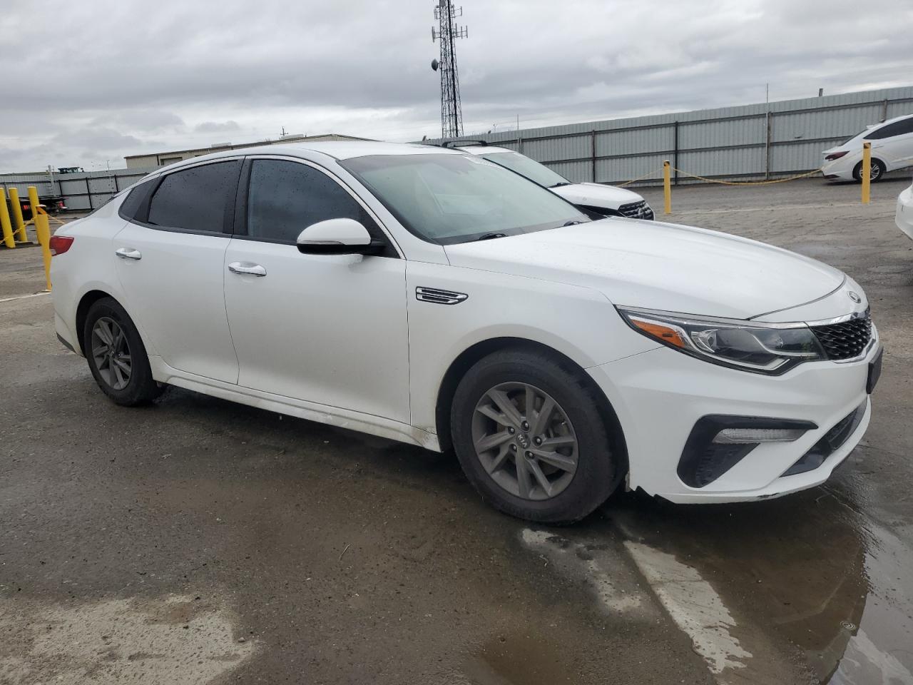 2020 Kia Optima - Image 4