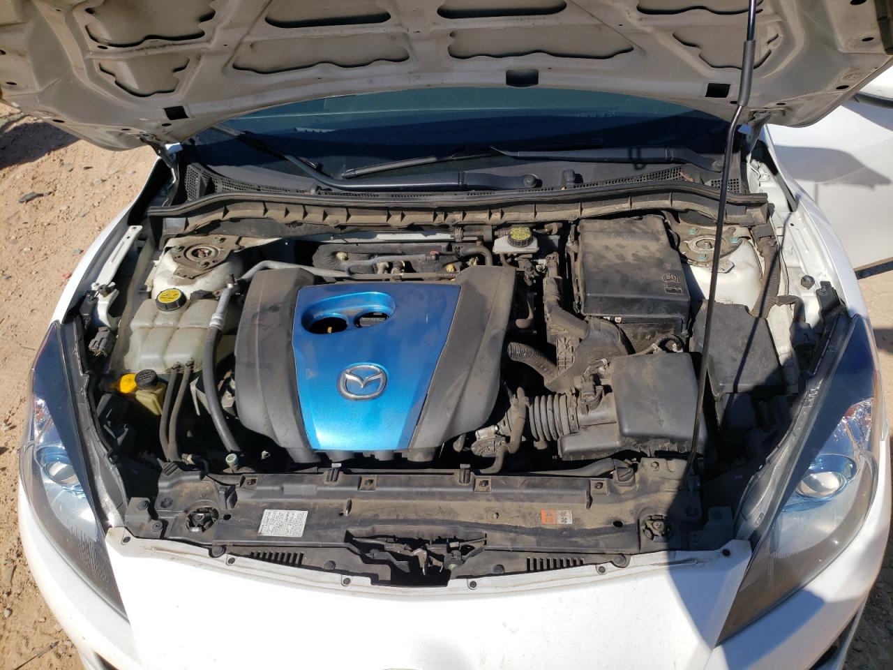 2013 Mazda 3 - Image 11