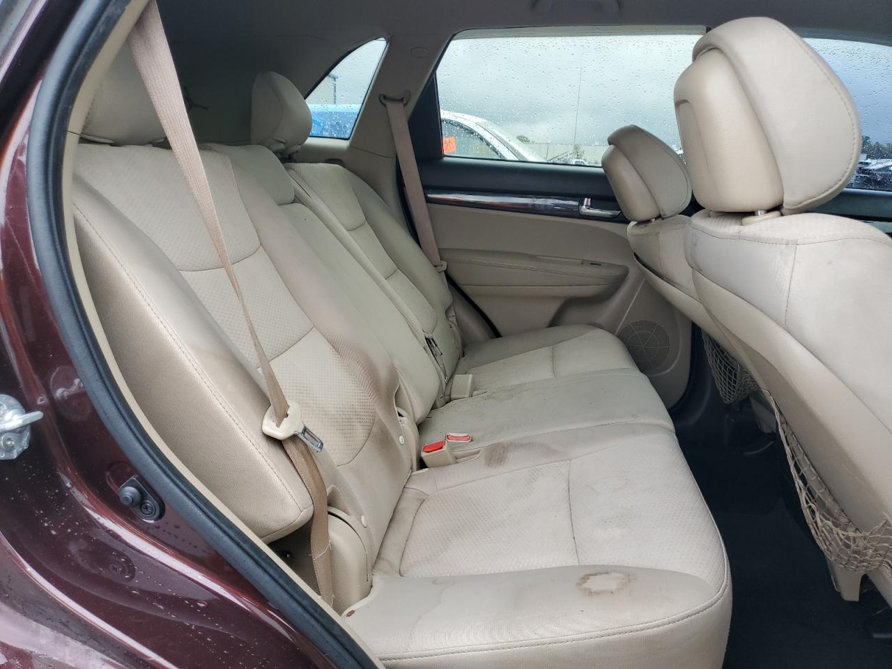 2011 Kia Sorento - Image 11