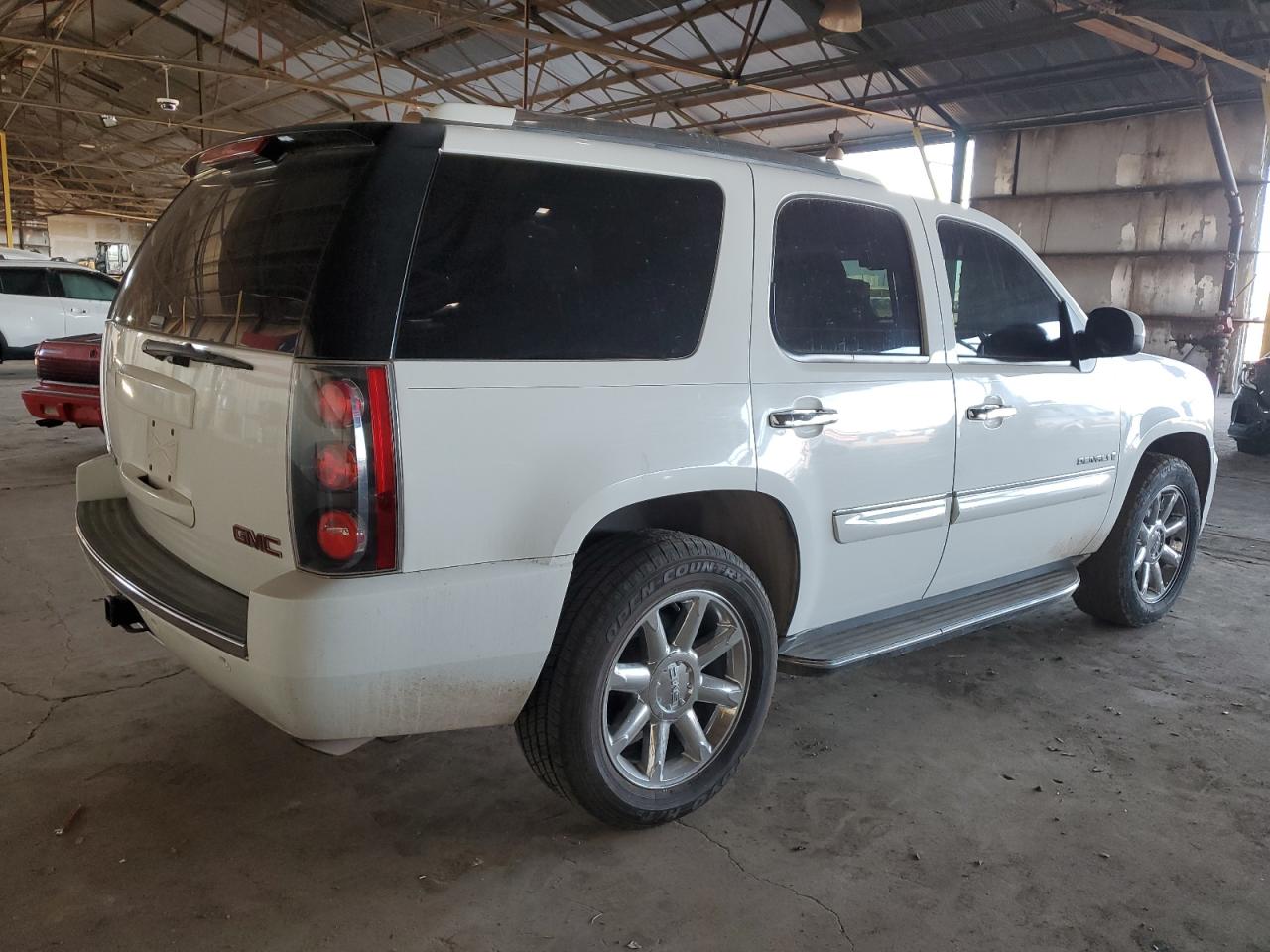 2007 GMC Yukon - Image 3