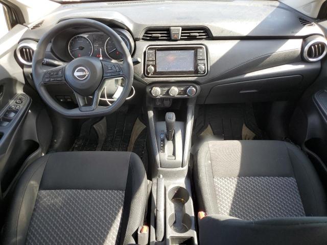  NISSAN VERSA 2024 Szary