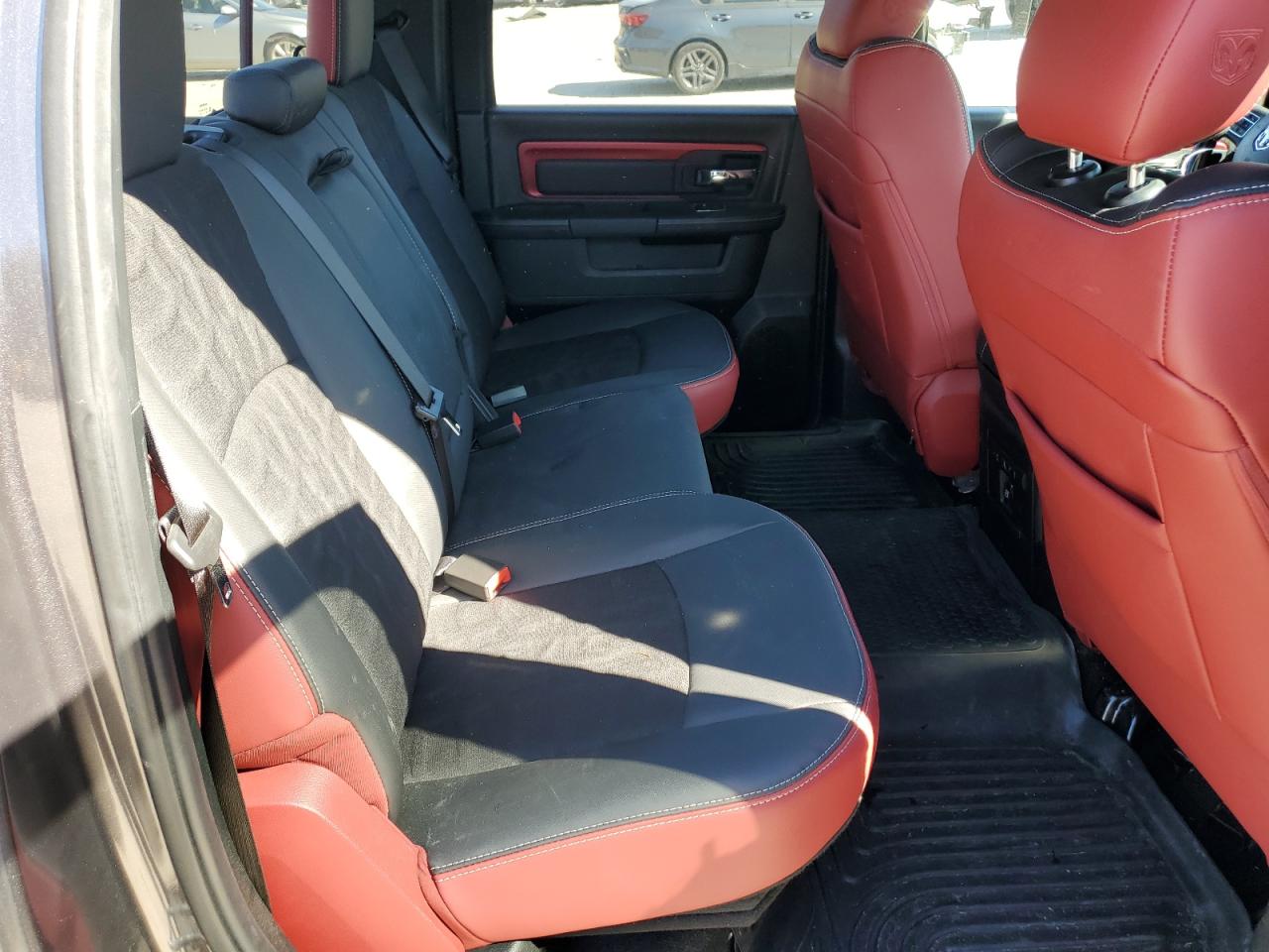 2018 RAM 1500 - Image 10
