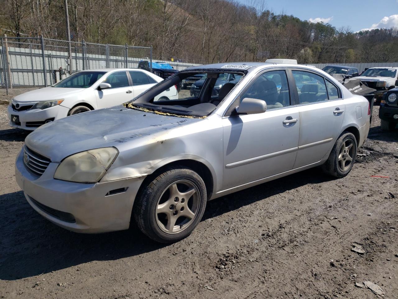 2006 Kia Optima Lx for Sale in Hurricane, WV - All Over